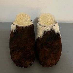 Cowhide clogs